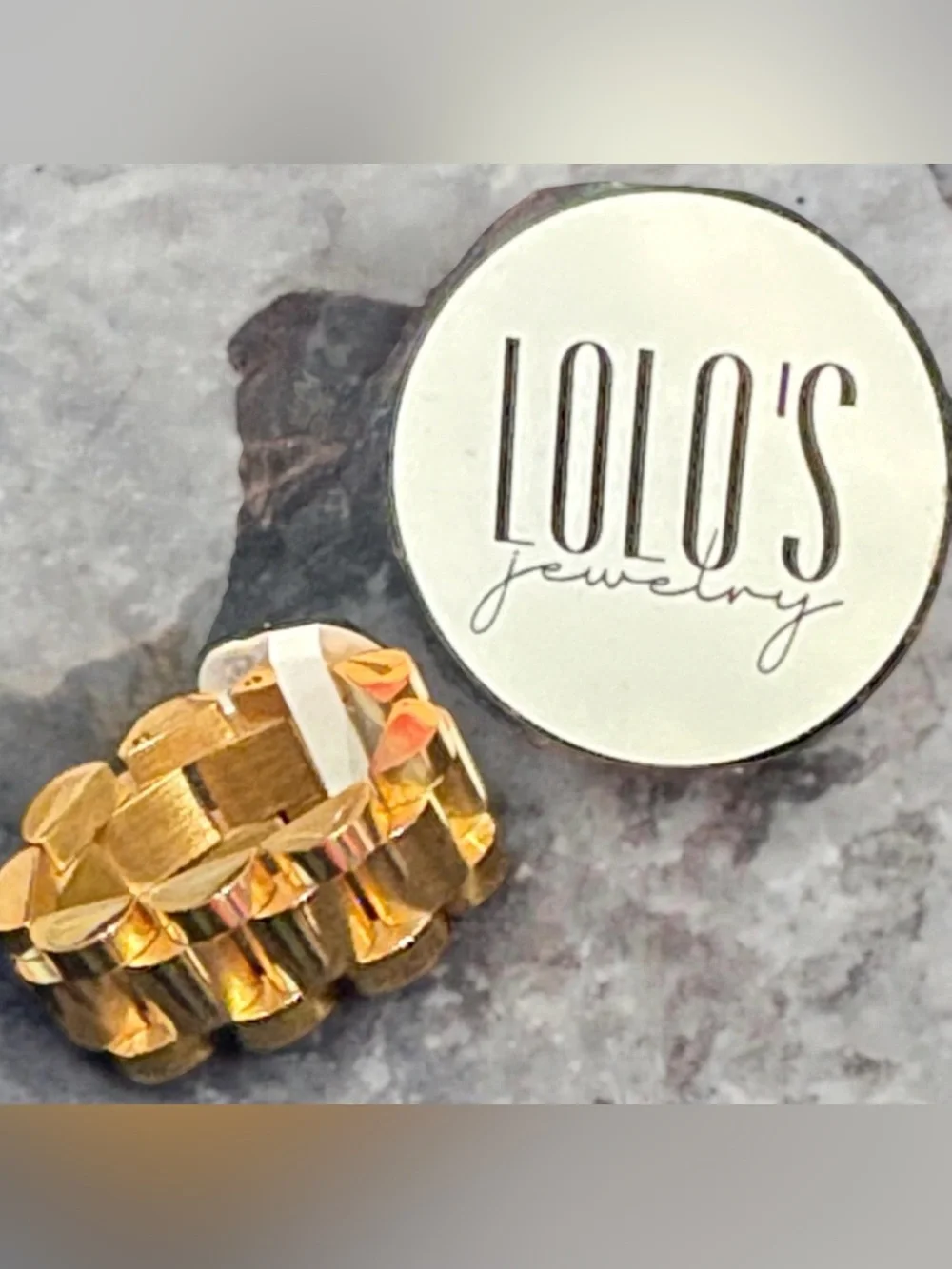 Lolo’s Gold-Link Chunky Ring Size 8